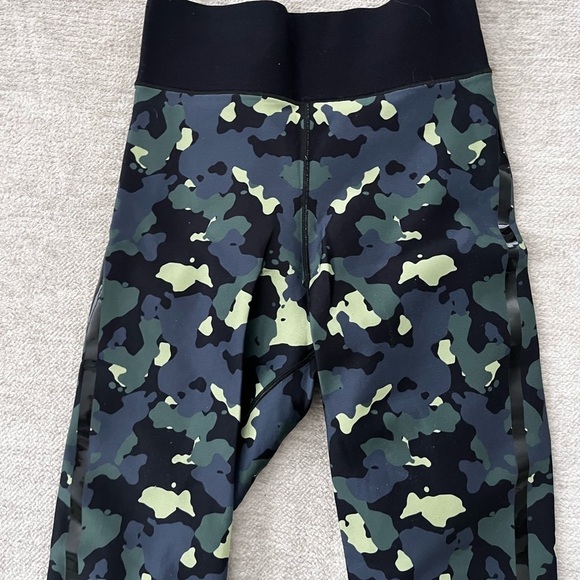 Ultracor Battlefield Camo Ultra High Legging Black Deep Size S - Picture 3 of 5